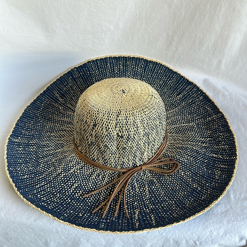 Pookie & Sebastian navy and beige round crown hat